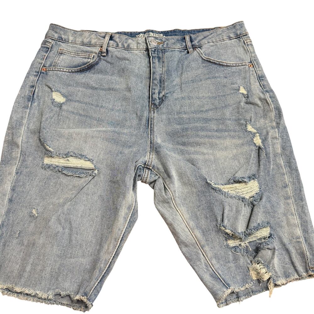 Wild Fable Women's Medium Wash High-Rise Distressed Jean Shorts - Size 18 - NWT